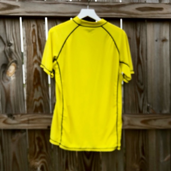 Maui and Sons Shirt Surf 50 UPF Hawaii Top Sz. Medium - Picture 9 of 10